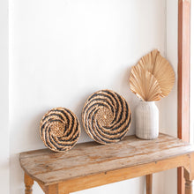 Lade das Bild in den Galerie-Viewer, BANDUNG