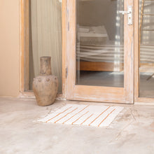 Lade das Bild in den Galerie-Viewer, GIANYAR