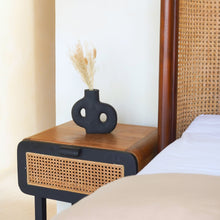 Lade das Bild in den Galerie-Viewer, LEMBAH