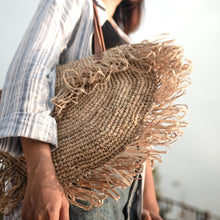 Lade das Bild in den Galerie-Viewer, SUMBAWA