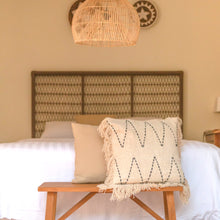 Lade das Bild in den Galerie-Viewer, PITU