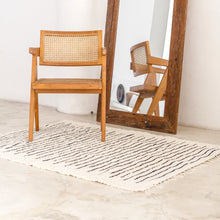 Lade das Bild in den Galerie-Viewer, KERTA