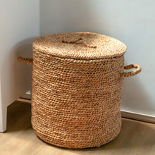 Lade das Bild in den Galerie-Viewer, AMAN