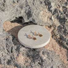 Lade das Bild in den Galerie-Viewer, KARTINI (gold)