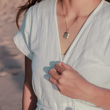 Lade das Bild in den Galerie-Viewer, LOVINA (gold)